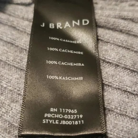 🎉 *flawless* J Brand "Tiffany" CASHMERE ribbed Sweater 🎉 - Picture 3 of 4